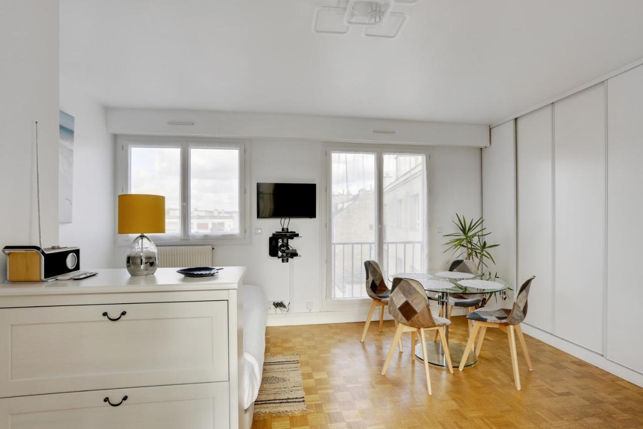 Le Nid Du Roi - Appartement Terrasse - Versailles Exteriör bild